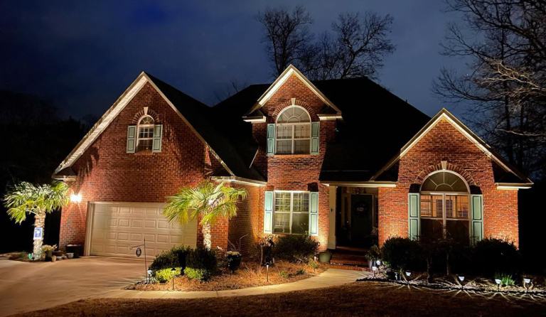 5 Front Yard Lighting Ideas - Paramount Landscaping