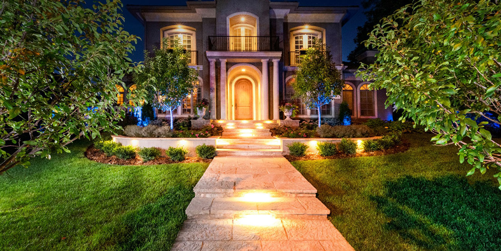 Front Yard Lighting Ideas: Safety & Security