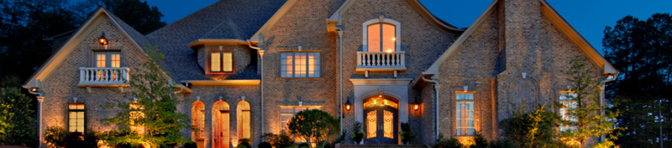Landscape Lighting Ideas for Cincinnati Homes - Paramount Landscaping