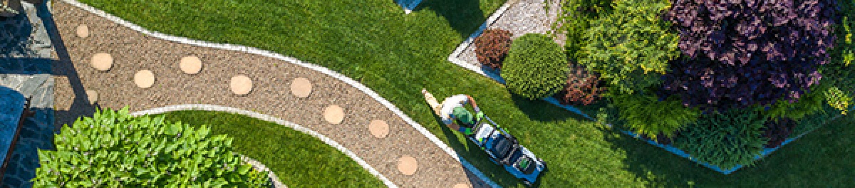 Proper Mowing Techniques - Paramount Landscaping